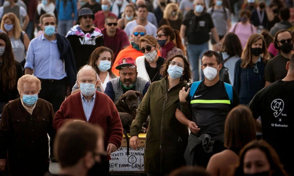 Κορονοϊός - Ισπανία: Η πρώτη ευρωπαϊκή χώρα όπου επανέρχεται η υποχρεωτική χρήση μάσκας